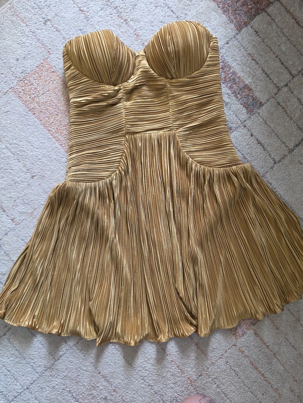 Lulus Gold Metallic Pleated Strapless Underwire Mini Dress Size Small